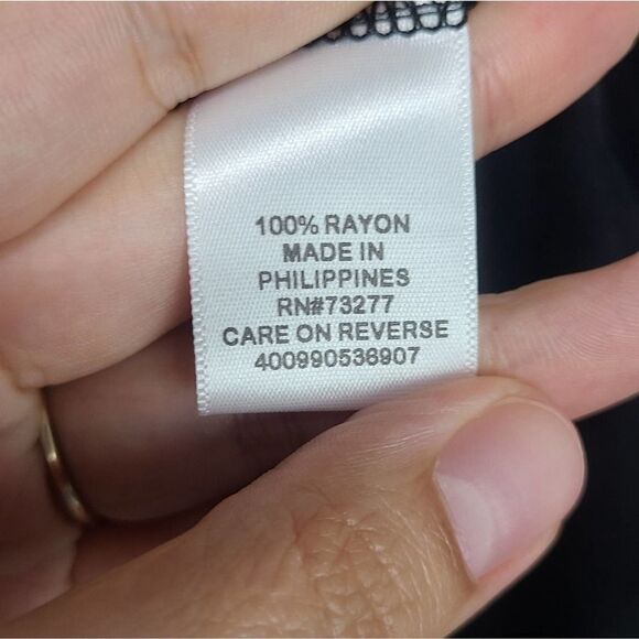 NWT ELLE Sleeveless Vintage Style Black Rayon Blouse Size XS - Picture 5 of 6